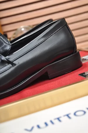 Louis Vuitton Loafers - LLV51